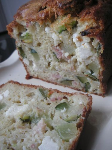 Cake Courgette Feta, Cake Feta, Cake Courgette, Hummus Recipe Homemade, Eat Good Feel Good, Homemade Hummus, Homemade Pesto, Parmesan Crusted, Hummus Recipe