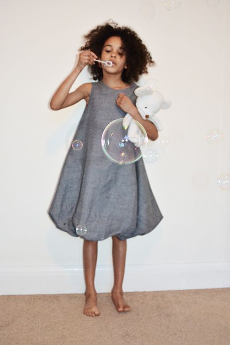 bubble dress4 Bubble Dress Pattern, Big Bubble, Onesie Costumes, Bubble Party, Dress Patterns Free, Big Bubbles, Bubble Dress, Bubble Skirt, Sewing Ideas