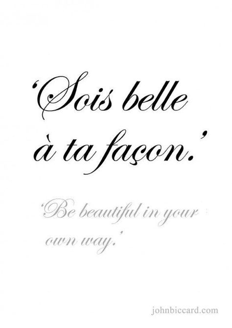 Tattoo Quotes French, Phrase Insta, Quotes About Girls, Trend Tattoos, French Tattoo Quotes, Collar Bone Tattoo Quotes, Quotes French, Words In Different Languages, French Love Quotes