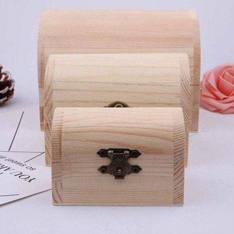 7 Jewelry Boxes Ideas to Please your Wife - ELMENS Gift Boxes Christmas, Christmas Eve Boxes, Engraved Wooden Boxes, Wood Gift Box, Pale Wood, Wood Storage Box, Wooden Storage Boxes, Wooden Chest, Wood Gifts