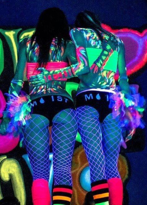 Rave craze Neon Rave Outfits, Neon Rave, Festival Mode, Raver Girl, Edm Girls, Rave Fits, Rave Girls, Rave Style, Rave Babe