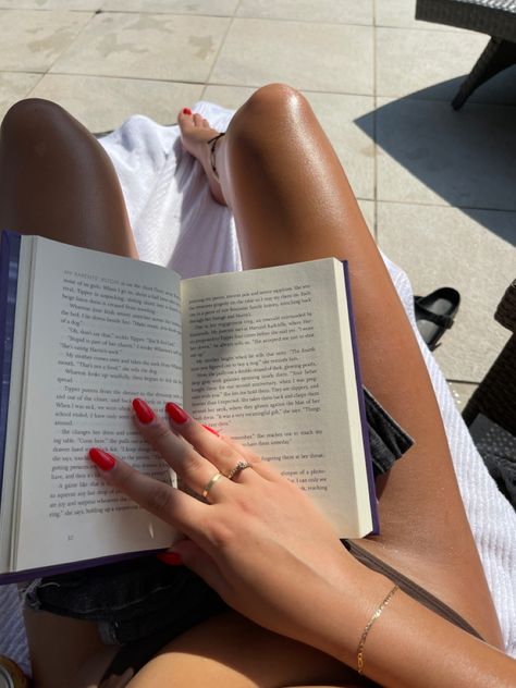 book reading
tanning Tanning Pictures, Summer Morning Routine, East Coast Aesthetic, Hydrating Skincare, Scrub Exfoliating, Brown Sugar Scrub, Hamptons Summer, How To Get Tan, Coastal Granddaughter