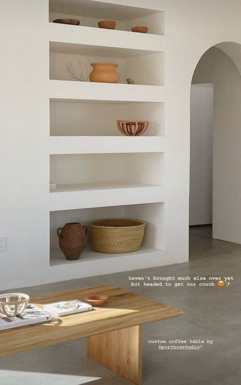 Niches Ideas, Muji House, Tuscon Arizona, Wall Niches, Mediterranean Interior, Home Decor Aesthetic, Home Design Inspiration, Wall Niche, Gym Room