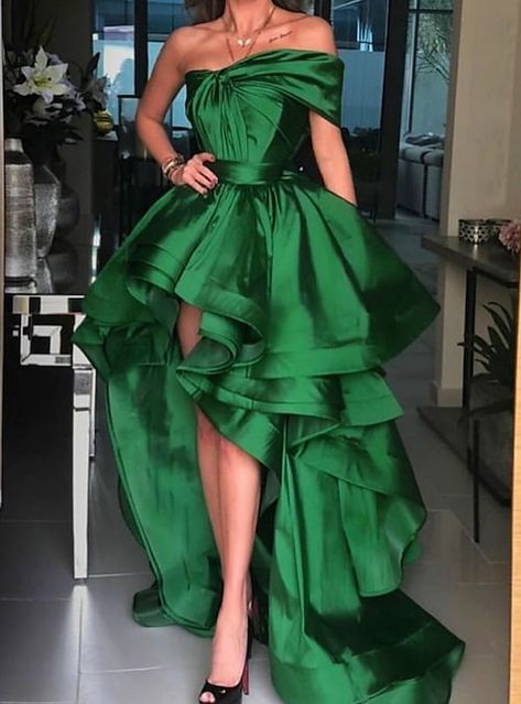 Minimalist Dress Formal, Green Dress Formal, Red Green Dress, Cheap Prom Dresses Online, Prom Dresses Elegant, Evening Gowns Elegant, Minimalist Dresses, A Line Prom Dresses, Prom Dresses Online