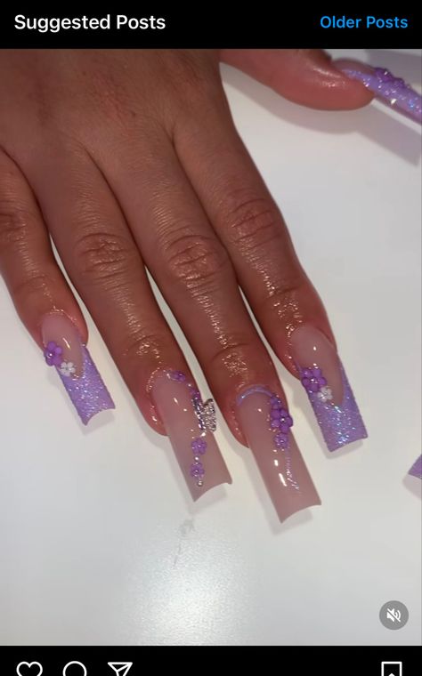 Light Purple Square Nails, Light Purple Acrylic Nails, Lavender Acrylic Nails, Sweet 16 Nails, 16 Nails, Grad Nails, Acrylic Nail Designs Classy, Light Purple Nails, Quince Nails