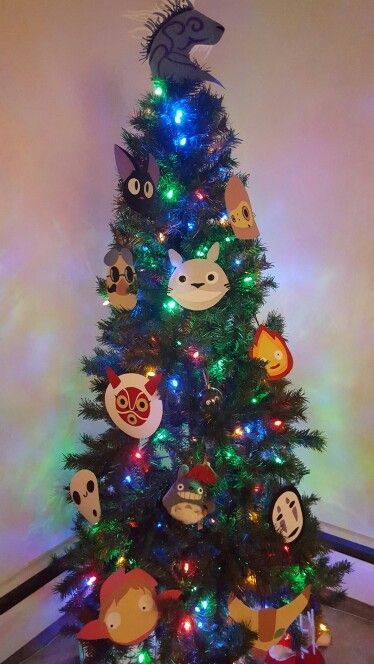 Winter Rwby, Kawaii Apartment, Ghibli Christmas, Studio Design Ideas, Moldes Halloween, Cozy Studio Apartment, Apartment Designs, Kawaii Christmas, Anime Christmas