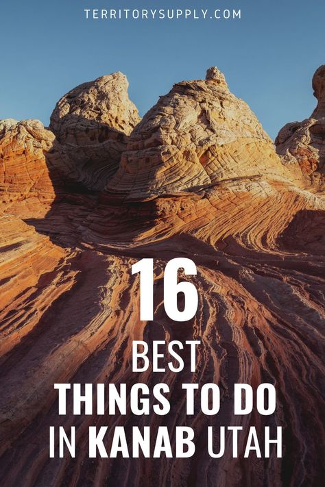 Kanab Utah Things To Do, Utah Roadtrip, Ski Trip Aesthetic, Ski Trip Packing, Utah National Parks Road Trip, Utah Trip, Kanab Utah, Outdoor Travel Outfit, Utah Vacation