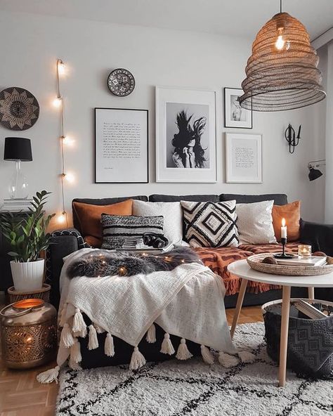 8 Stylish Home Decor Hacks For Renters - Decoholic Koti Diy, Decor Hacks, Decor Ikea, Home Decor Hacks, Style Deco, Stylish Home Decor, Living Room Decor Apartment, Boho Living Room, Living Room Inspo