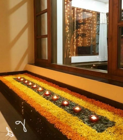 Floral Rangoli, Simple Flower Rangoli, Home Flower Decor, Rangoli Designs Simple Diwali, Diy Floral Decor, Rangoli Simple, Ganapati Decoration, Diwali Decorations At Home, Easy Rangoli Designs Diwali