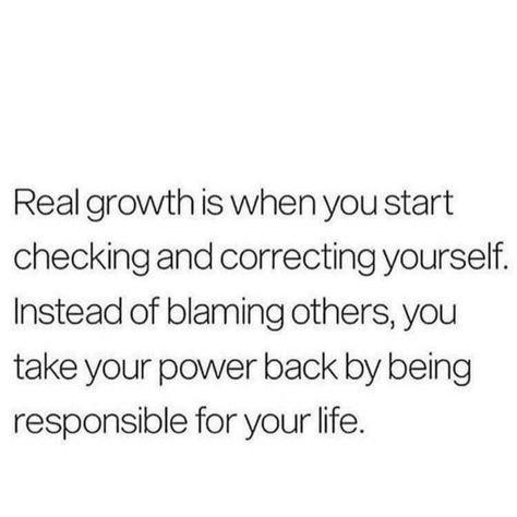 If you wanna be happy DON’T take stuff personal, let stuff go, let people be... Focus on you, your mental health, your spiritual health, your wellbeing, physically and financially. #maincharacter #femaleceo #drfaith #abundantliving #personaldevelopment #successattraction #purposedrivenwoman Growing Quotes, Strong Motivational Quotes, Phone Wallpaper Quotes, Cute Inspirational Quotes, Good Attitude Quotes, Funny Joke Quote, Realest Quotes, Spiritual Health, Self Empowerment