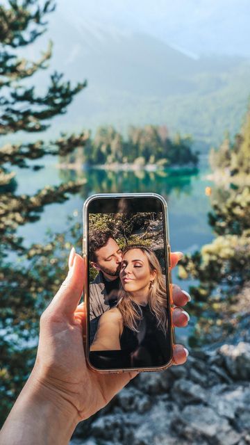 Random Selfie, Pretty Background, Creative Self Portraits, Nice Background, Take A Selfie, Pretty Backgrounds, Couple Selfies, Take A Photo, Perfect Couple