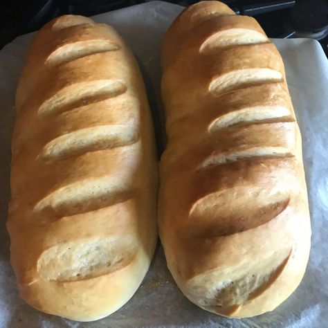 Vienna Bread, Italian Bread Recipes, Best Bread Machine, Bread Machine Recipe, Bread Maker Recipes, No Rise Bread, Yeast Bread Recipes, Bread Machine Recipes, Bread Maker