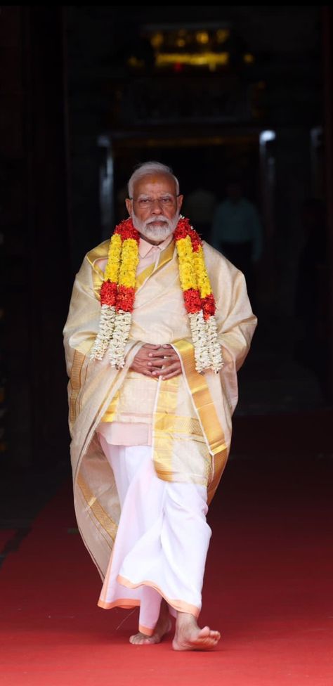 Modiji Images, Narendra Modiji, Garments Business, Train Wallpaper, Happy Holi Images, Rama Image, Holi Images, Good Morning Images Download, Warriors Wallpaper