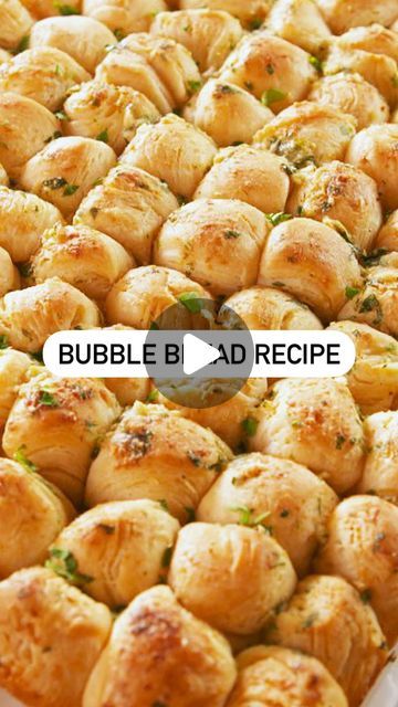 Delish on Instagram: "Who has the time to make a million garlic knots anyway?? Get the full bubble bread recipe at the link in our bio 🫧" Bubble Bread Recipe, Bubble Bread, Garlic Knots, January 23, Bread Recipe, Bread Recipes, Cheddar, Garlic, Favorite Recipes