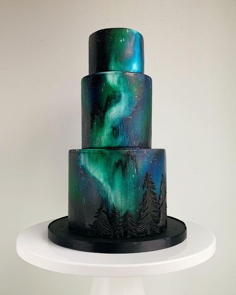 12 Jewel Tone Wedding Cakes to Inspire Your Winter Wedding Jewel Tone Wedding Cakes, Extreme Cakes, Airbrush Cake, Hand Painted Wedding Cake, Bridal Cake, Painted Wedding Cake, Galaxy Cake, Light Cakes, Winter Wedding Cake