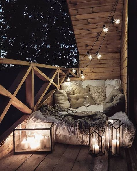 Using garden lanterns is an easy way to add lighting and decorative interest to your outdoor space. Here are 10 favourites for your garden. Small Balcony Decor, Cozy Room Decor, Aesthetic Rooms, Design Del Prodotto, Dream Room Inspiration, Balcony Decor, Cozy Room, Room Inspiration Bedroom, Dream Rooms