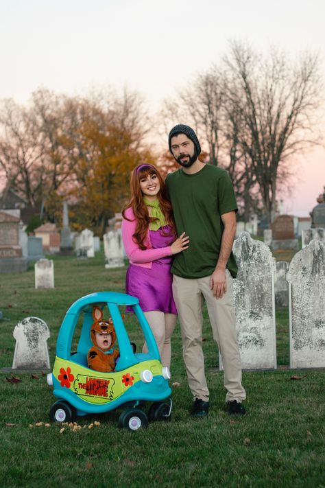 First Halloween Costumes Family Of 3, Three People Family Halloween Costumes, Iconic Family Costumes, Cute Family Costumes For 3, 3 Family Costume Ideas, Baby Scooby Doo Costume, Cozy Coupe Halloween Costume, Baby And Family Halloween Costumes, Diy Family Of 3 Halloween Costumes