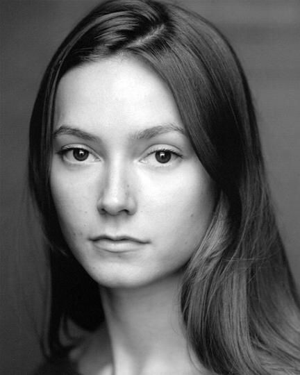 Actress headshot Lydia Wilson British Lydia Wilson, Headshot Inspiration, Midsomer Murders, Fairy Forest, Career Inspiration, Beauty Icons, Lorde, Celebrity Look, Female Images