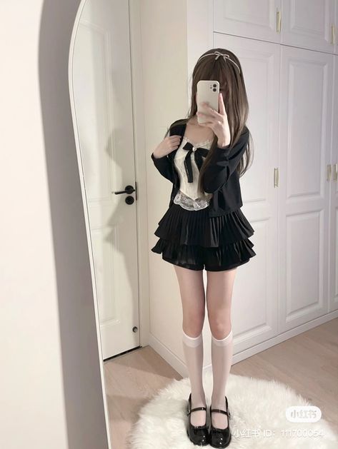 Black Balletcore Outfit, Black And White Coquette Outfit, Black Coquette Outfit, Coquette Black Skirt Outfit, Black Couqutte Outfits, Black Coquette Mini Dress For Summer, Black Skirt Kawaii Outfit, Stocking Outfit, Fitted Black Harajuku Stockings