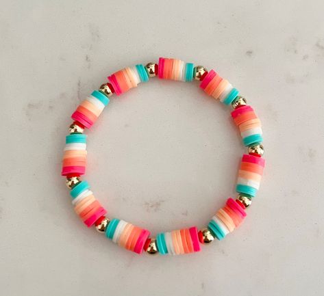 Heishi Bead Bracelet, Make Clay Beads, Colorful Bead Bracelets, Fimo Beads, Clay Bead Necklace, Beaded Braclets, Cute Friendship Bracelets, Homemade Bracelets, Polymer Clay Bracelet