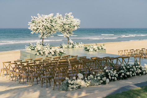 Wedding With Sage Green, Wedding Sage Green, Dinner Reception, Green Beach, Danang, Romantic Moments, Candle Shapes, Eco Friendly Gifts, Da Nang