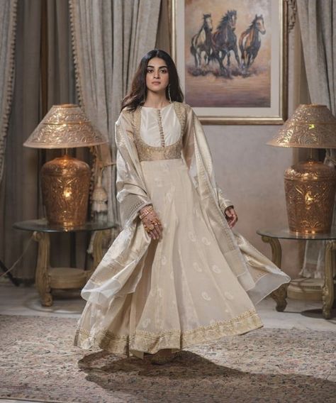 Luxury Anarkali Cream Dress, Gold Self-design Anarkali Set For Eid, Elegant Cream Anarkali Set For Eid, Eid Anarkali Set In Cream, Cream Embellished Anarkali Dress, Kurta Plazo, Kathak Costume, Golden Suit, Designer Sarees Wedding