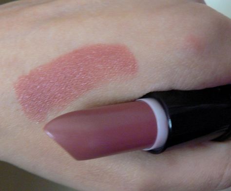 Rimmel Kate Moss Lipstick, Kate Moss Lipstick, Too Faced Lipstick, Makeup Must Haves, Makeup Swatches, Hair Skin Nails, Bank Holiday Weekend, Natural Eyes, Beauty Stuff