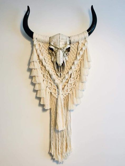 Cow Skull Macrame Wall Hanging, Macrame Bull Skull, Antler Macrame, Animal Skull Decor, Deer Skull Art, Antler Ideas, Bull Horns, Macrame Wall Decor, Macrame Wall Hanging Patterns