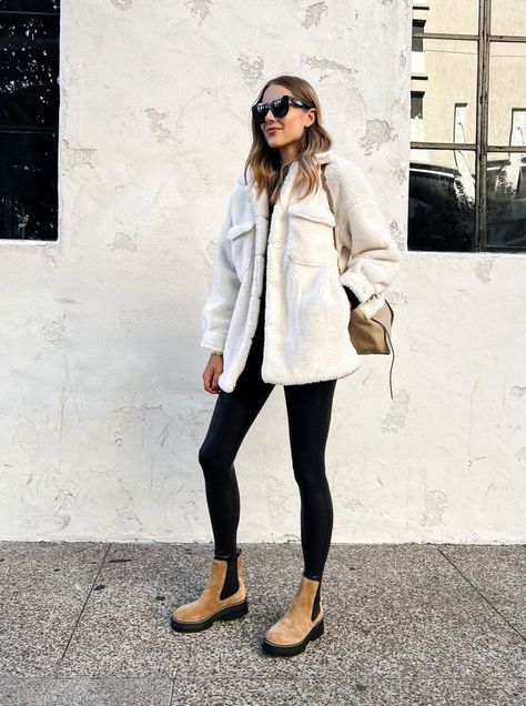 girl posing in front of building White Sherpa Jacket Outfit, Brown Chelsea Boots Outfit, Chelsea Boot Outfits Women, Chelsea Boots Outfits, Sherpa Jacket Outfit, White Sherpa Jacket, Shacket Outfit, Chelsea Boots Outfit, Winter Boots Outfits