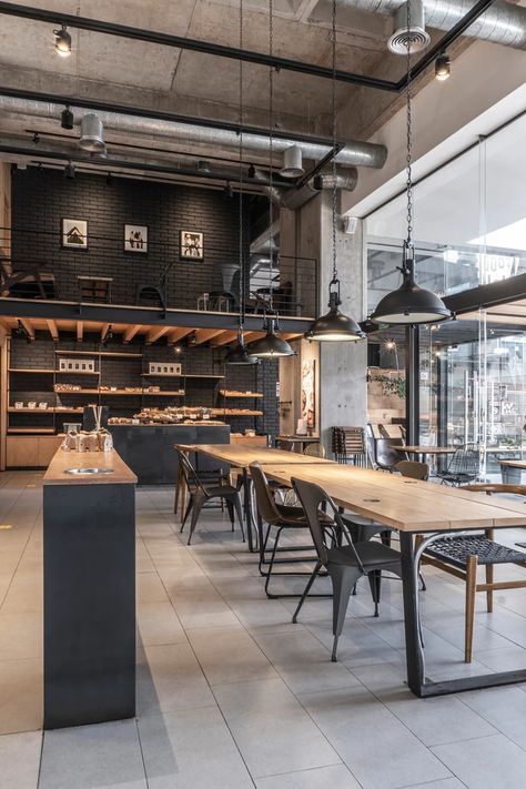 Industrial Coffee Shop, Industrial Cafe, Gallery Cafe, Industrial Style Home, Industrial Restaurant, Coffee Shop Interior Design, Coffee Room, Food Experience, Industrial Coffee