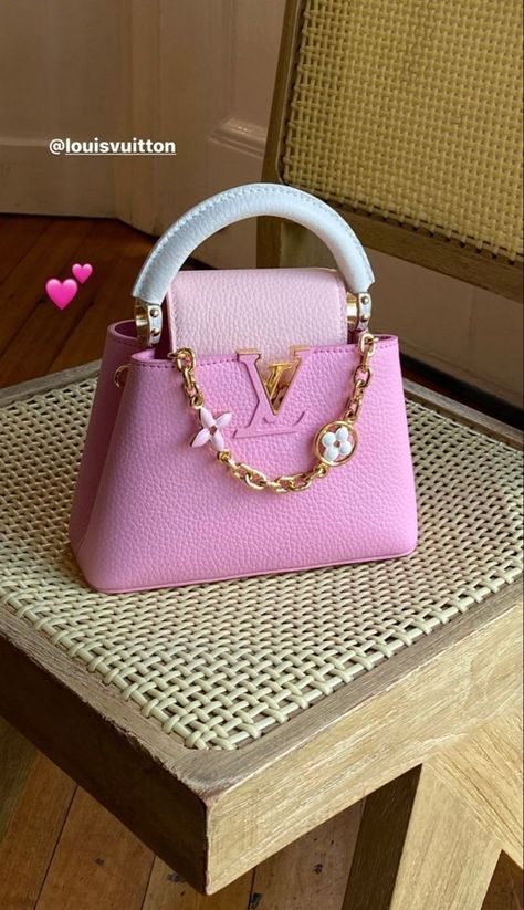 Sac Louis Vuitton, My Style Bags, Trendy Purses, Luxury Bags Collection, Handbag Essentials, Girly Bags, Luxury Purses, Pretty Bags, Cute Purses