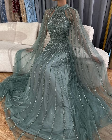 Evening Gown With Cape, Modest Wedding Dresses Ball Gown, Gown Dress Party Wear, Gown With Cape, Party Wear Gowns, Muslim Evening Dresses, Dinner Dress Classy, Beautiful Pakistani Dresses, Fancy Dresses Long