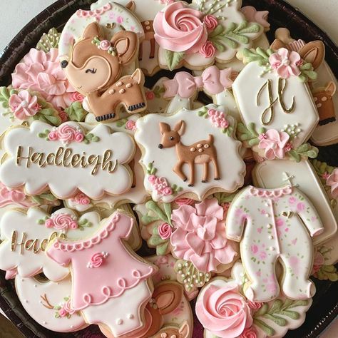 Fawn Cookies Decorated, One Deer Ful Cookies, Oh Dear Baby Shower Girl, Oh Deer Cookies, Fawn Baby Shower Ideas Girl, Baby Deer Baby Shower Ideas Girl, Deer Themed Baby Shower Girl, Bambi Themed Baby Shower Ideas, Bambi Baby Shower Theme Girl