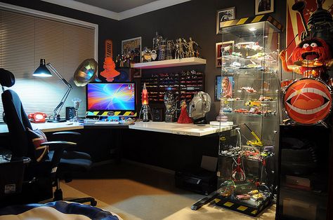 Nerd Cave by Face Ache, via Flickr. Places for gaming, models, posters... Sala Nerd, Geek Man Cave, Video Game Room Decor, Geek Room, Star Wars Bedroom, Nerd Room, Nerd Cave, Star Wars Room, Dekorasi Kamar Tidur