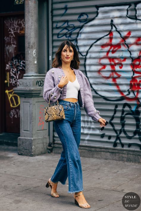 New York SS 2020 Street Style: Jeanne Damas - STYLE DU MONDE | Street Style Street Fashion Photos Jeanne Damas Jeane Damas, Damas Style, Style Chic Parisien, Jean Damas, Jeanne Damas Style, French Style Clothing, 2020 Street Style, Style Parisienne, French Girl Chic