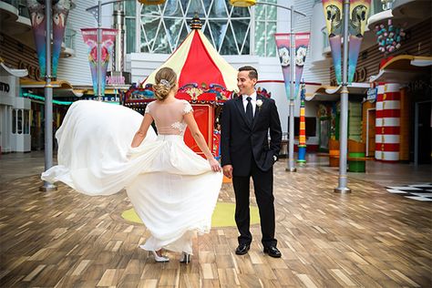 Wedding on Oasis of the Seas (Photo: Royal Caribbean) Royal Caribbean Wedding, Royal Carribean Cruise, Cruise Tips Royal Caribbean, Oasis Of The Seas, Best Cruise Lines, Carribean Cruise, Royal Caribbean Cruises, Royal Caribbean Ships, Honeymoon Cruise