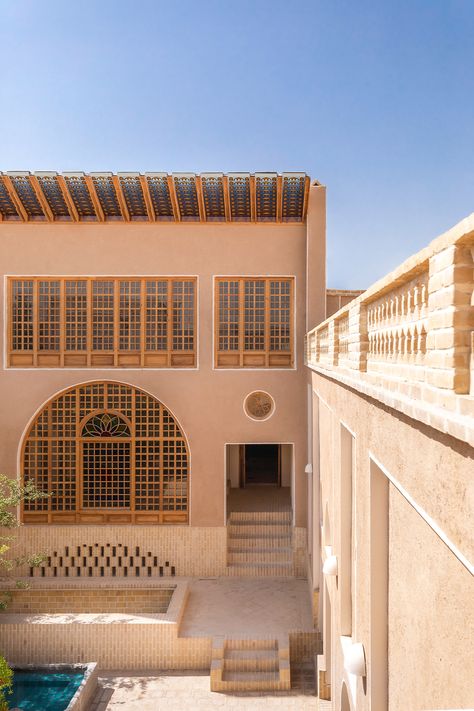 The special location of this project in the oldest roofed alley of Isfahan and next to Naghsh Jahan Square has created special conditions for this building. The building, which was going through a period of decline, was identified by our consultant after about 10 years of being abandoned, and after receiving the participation of several friends of heritage, it has been revived today and it is one of the most attractive places in the south of Naghsh-e-Jahan Square. Public Library Design, Hotel Design Architecture, Hotel Landscape, Isfahan Iran, Hotel Facade, Iranian Architecture, Persian Architecture, Hotel Exterior, Architecture Elevation