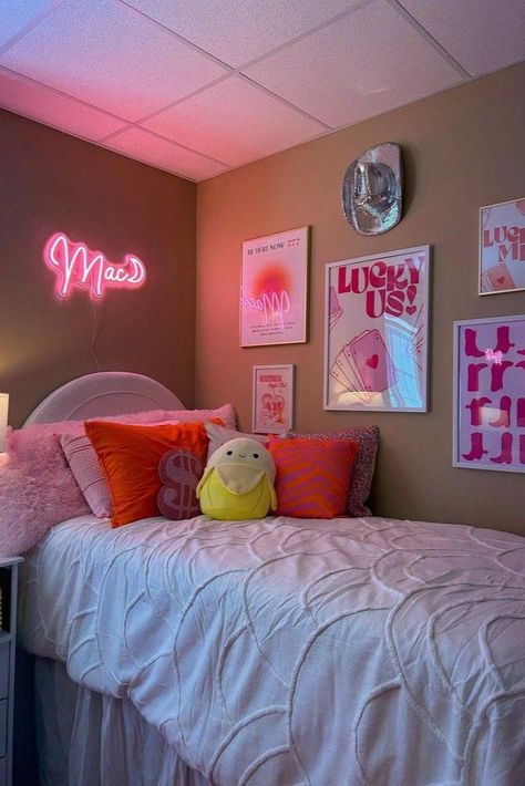 pink dorm decor ideas pink dorm room decor ideas dorm wall decor ideas pink diy pink and orange dorm room decor ideas pink diy decor ideas for dorm rooms dorm room decor ideas aesthetic pink pink dorm room wall decor ideas College Dorm Pink Aesthetic, Dorm Inspo Pink, Colorful Dorm Room Ideas, Pink Dorm Room Aesthetic, Funky Dorm Room, Purple Dorm Room, Dorm Room Ideas Pink, Pink Dorm Room Ideas, Dorm Makeover