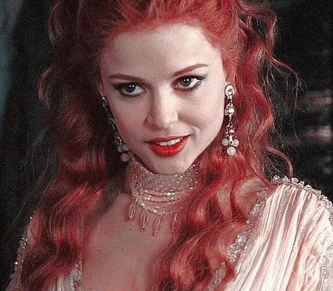 Dracula's Brides, Dracula Art, Elena Anaya, Vampire Bride, Vampire Pictures, Van Helsing, Female Vampire, She's A Lady, Goth Wedding