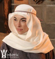 This is the sort of thing I'd wear in the winter:  it's warm, and has that lovely Maid Marian look. Saxon Clothing, Anglo Saxon Clothing, Aged Clothing, Medieval Costumes, Medieval Garb, Maid Marian, Horse Black, Sca Garb, Historical Clothes