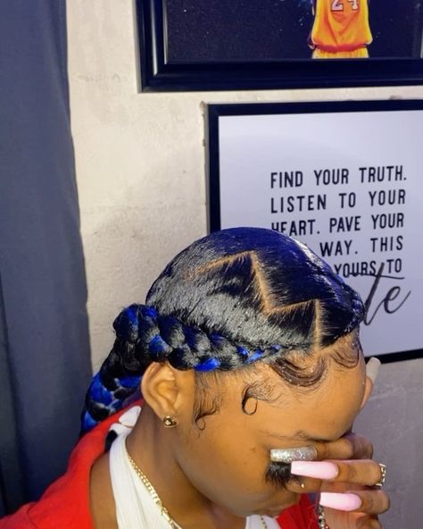 #Braids on Instagram: “Zigzag 2 braids into 1 🏧 . . . . . . . 📍Appointments available 📍 Hair by - @therealdulce_ hair page- @touchedbydusse #losAngeles #braids…” Zigzag Two Braids, 2 Braids Zig Zag Part, 2 Braids Into 1, Braids Zig Zag Part, Zig Zag Part, Zig Zag Braid, Baddie Hair, 2 Braids, Stitch Braids