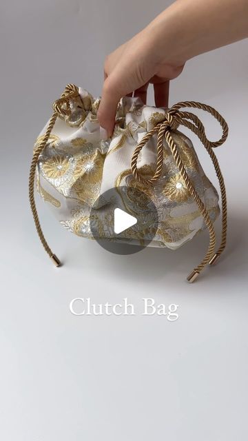 Shiho / Bag-making on Instagram: "I made this bag for my sister’s wedding ceremony to wear it with my Kimono! I’m sorry I forgot to take a video of me with my Kimono tho😅  #japanesefabric #kimonopattern #handmadebag #handmade #clutchbag" Kimono Pattern, Diy Handbag, Japanese Fabric, Small Handbags, I Forgot, Wear It, My Sister, Handmade Bags, A Video