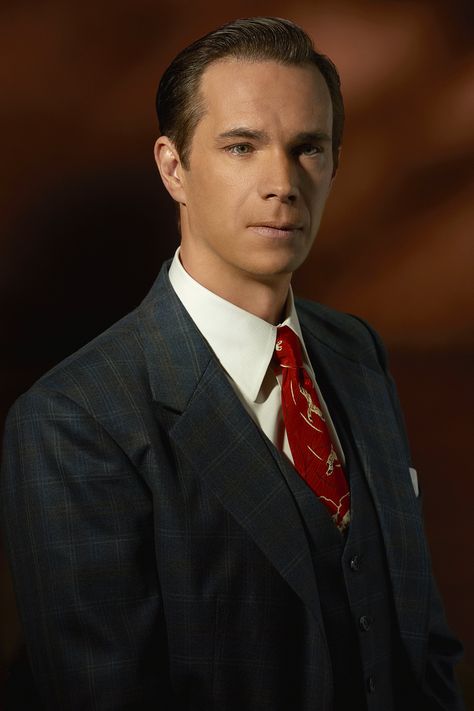 James D'Arcy in Agent Carter Edwin Jarvis, Avenger Party, James D Arcy, Warren Haynes, James D'arcy, Movie Actors, Avengers Party, Life Lyrics, Peggy Carter