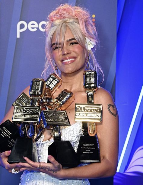 Latin Grammys, Billboard Women In Music, Billboard Awards, Women In Music, Billboard Music Awards, Woman Crush, Celebrity Dresses, Music Awards, Shirt Outfit