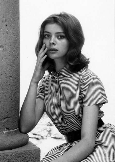 Barbara Kwiatkowska Lass Susan Dey, Julie Christie, Roman Polanski, Classic Actresses, Retro Women, 60s Fashion, Classic Hollywood, Fashion History, Old Hollywood