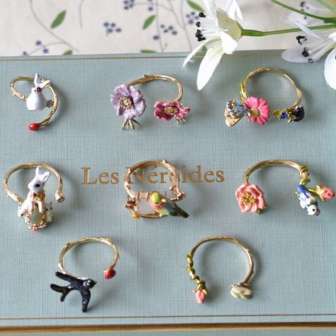 Brand Party, Polymer Clay Flower Jewelry, Les Nereides, Classy Jewelry, Funky Jewelry, Jewelry Lookbook, Nature Inspired Jewelry, Handmade Jewelry Diy, Fancy Jewelry