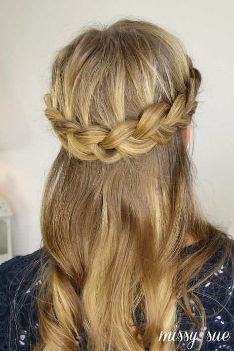 Half Up Crown Braid Half Crown Braids, Tree Braids Hairstyles, Braid Crown Tutorial, Braid Crown, 5 Minute Hairstyles, Women Tips, Romantic Hairstyles, Tumblr Hair, Crown Braid