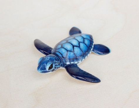 Sea Turtle Facts, Turtle Facts, Sea Turtle Pictures, Clay Turtle, Sea Turtle Tattoo, Turtle Sea, Baby Sea Turtles, Baby Sea Turtle, Stick N Poke