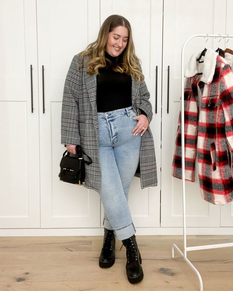 Chunky Loafers Outfit Style, Diana Dares, Chunky Loafers Outfit, Jeans With Boots, Gender Neutral Fashion, Chunky Loafer, Loafers Outfit, Plus Size Style, Plus Size Fall