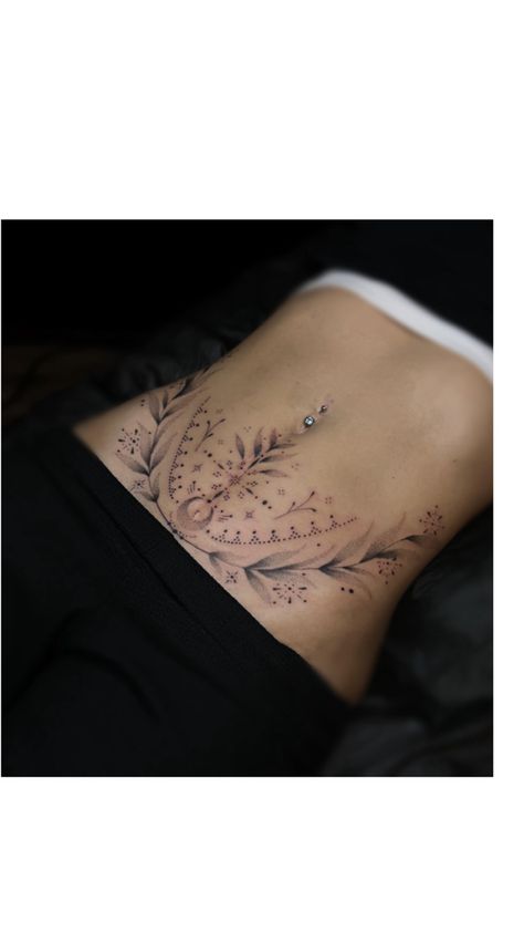 Feminine Stomach Tattoos, Stomach Stretches, Stretch Mark Tattoo, Mark Tattoo, Stomach Tattoos, Feminine Tattoo, Stretch Mark, Feminine Tattoos, Flower Tattoos